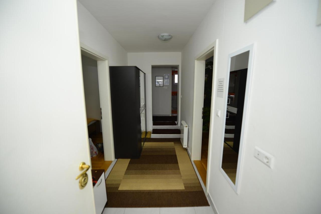 Apartment Mirela Sarajevo Exterior photo